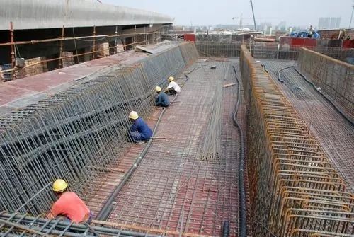 鋼筋施工中的45個致命錯誤 基礎、柱、墻、梁、板全解析，每個鋼筋工必看！
