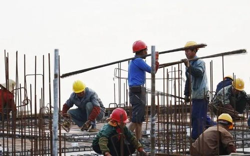 建筑行業工種前景對決 木工、油漆工與鋼筋工的職場出路分析
